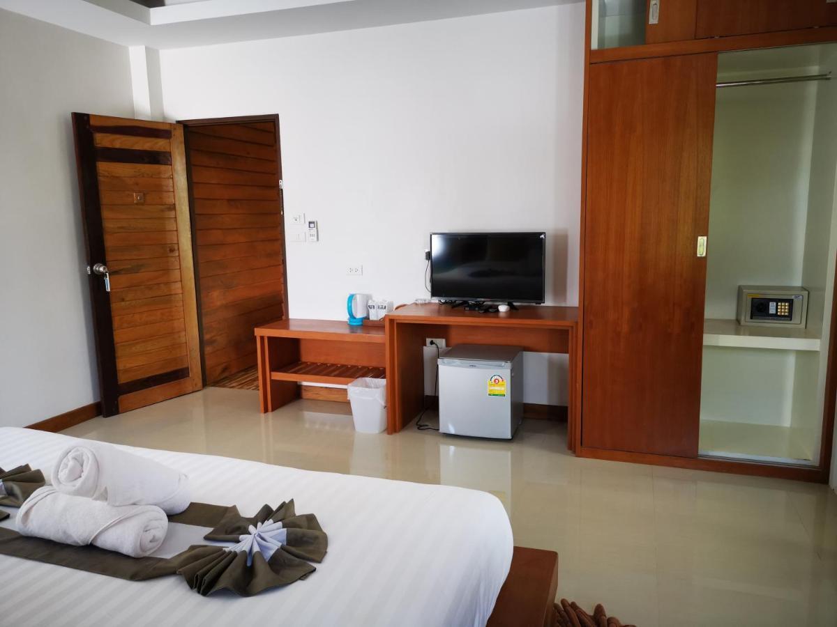 The Peace Tara House Hotel Ko Lanta Kültér fotó